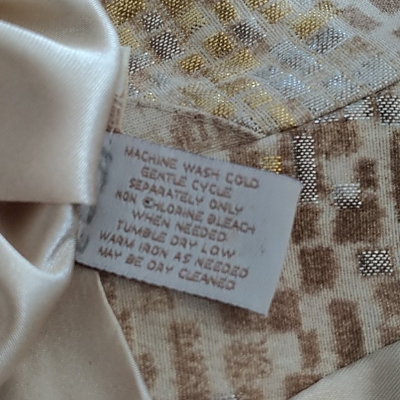 Chico's Gold and Glitter light weight Jacket. M/8 - Picture 8 of 9